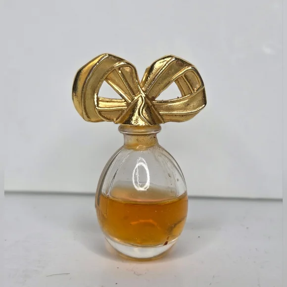 Elizabeth Taylor White Diamonds and Rubies Eau de Toilette .12oz Mini Perfume - Picture 7 of 8